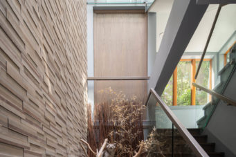 RUSSELL HOLLINGSWORTH - 340 Southborough Drive, West Vancouver